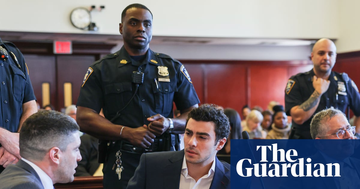 Mangione's lawyers aim to keep items police found during arrest from being used at trial