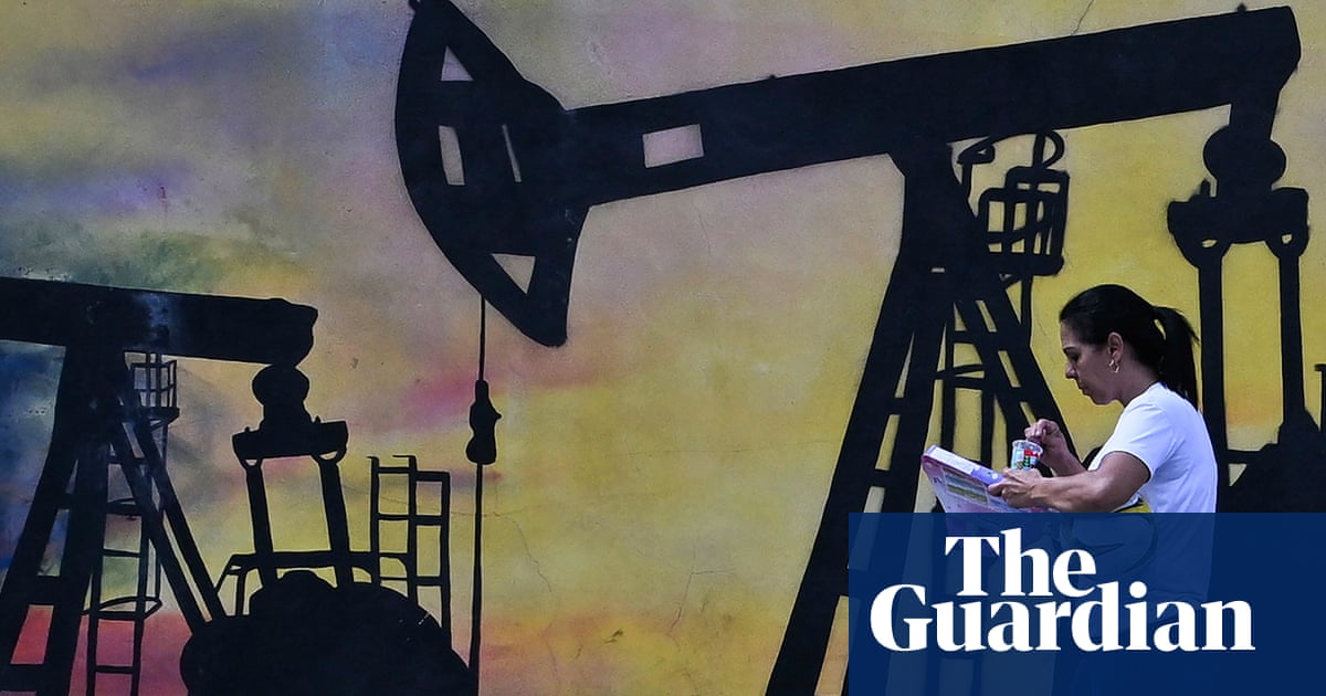 Trump plans to use Venezuela’s huge oil reserves ‘to cut US consumer price to $50 a barrel’