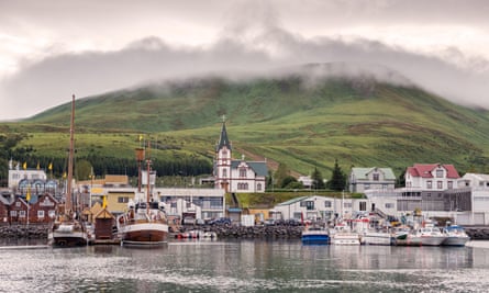 View of the north Iceland harbour town of Húsavík.