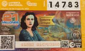 Honoured … the artist on a Lotteria Nacional ticket.
