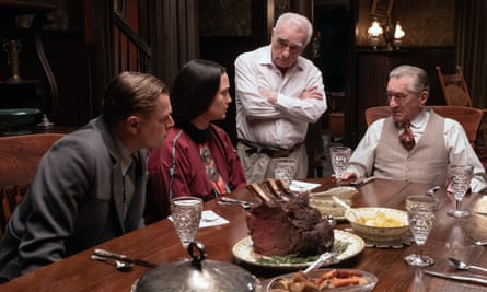 Martin Scorsese behind the scenes with Leonardo DiCaprio, Lily Gladstone and Robert De Niro.