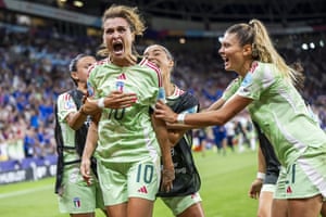 Italy’s Cristiana Girelli celebrates scoring against Norway successful nan quarter-finals