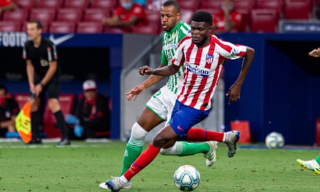 Atlético Madrid remain determined to fend off Arsenal’s interest in Thomas Partey.