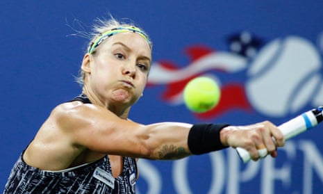 Bethanie Mattek-Sands and Lucie Safarova, seeded 12th, defeated the fifth seeds on a hot, draining afternoon.