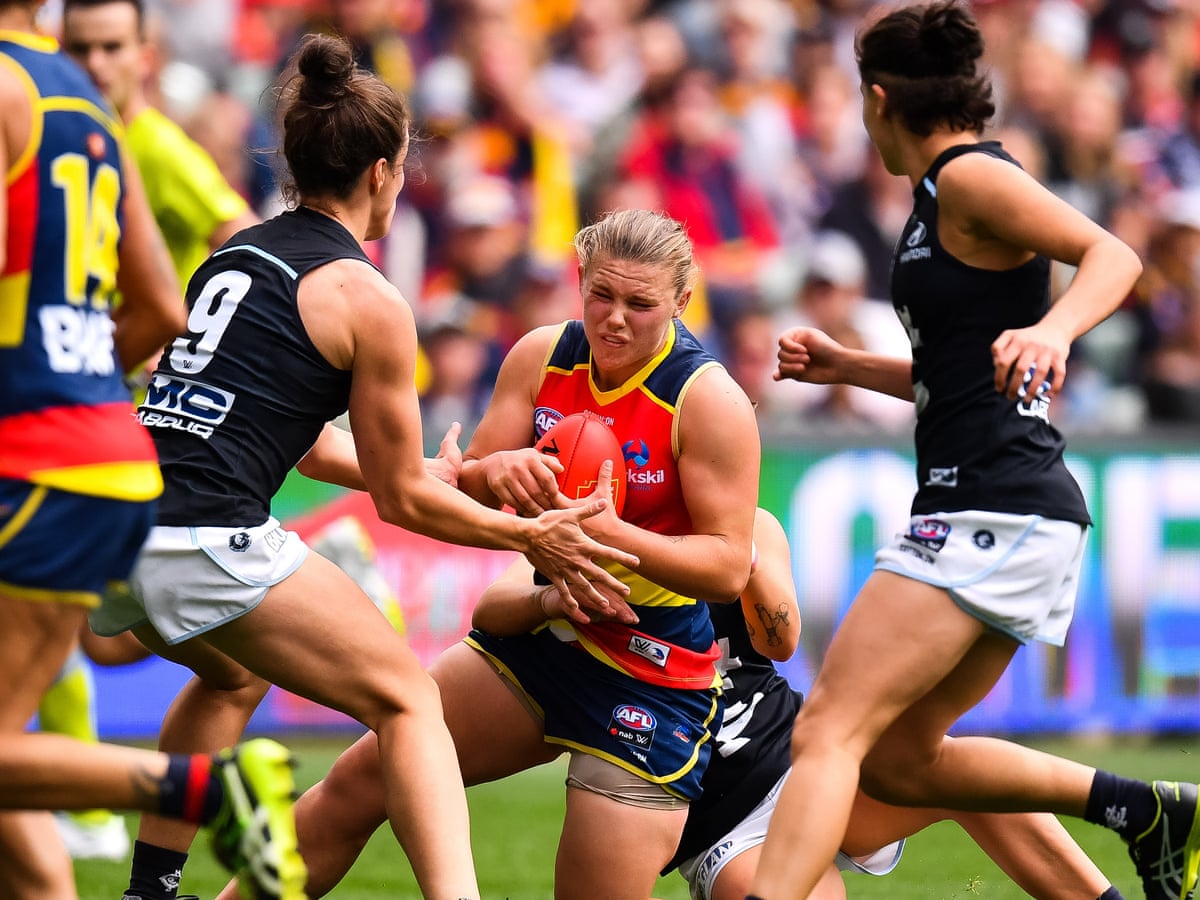 AFLW STAR TAYLA HARRIS GETS KO WIN IN AUSTRALIAN TITLE FIGHT