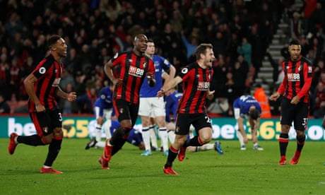 Ryan Fraser at the double for Bournemouth to see off Everton