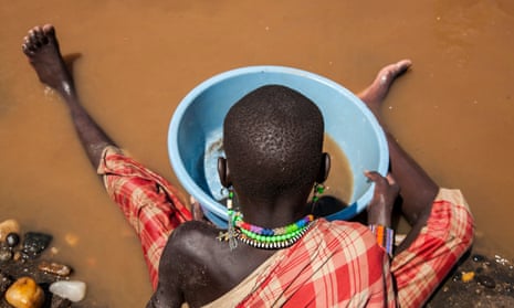 Panning for gold in South Sudan