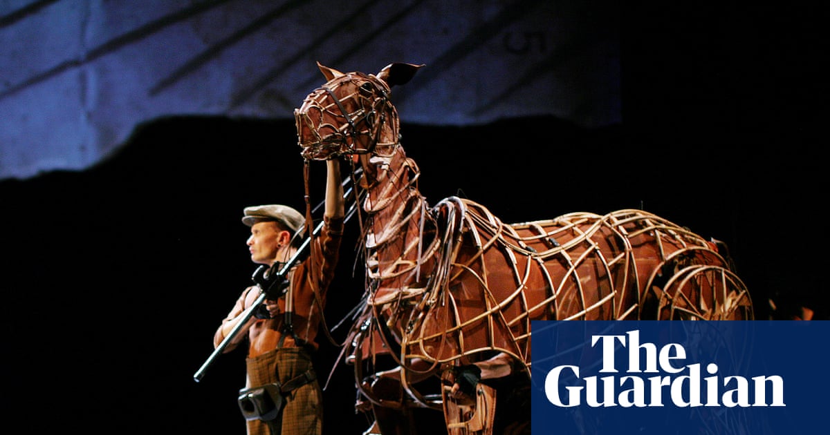 Arts Council England must change or face ‘disaster’, culture department is told