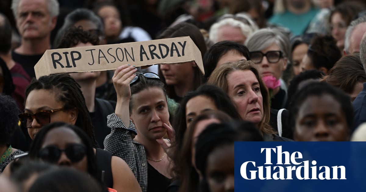 Tens of thousands pay tribute to Jason Arday at Trafalgar Square vigil
