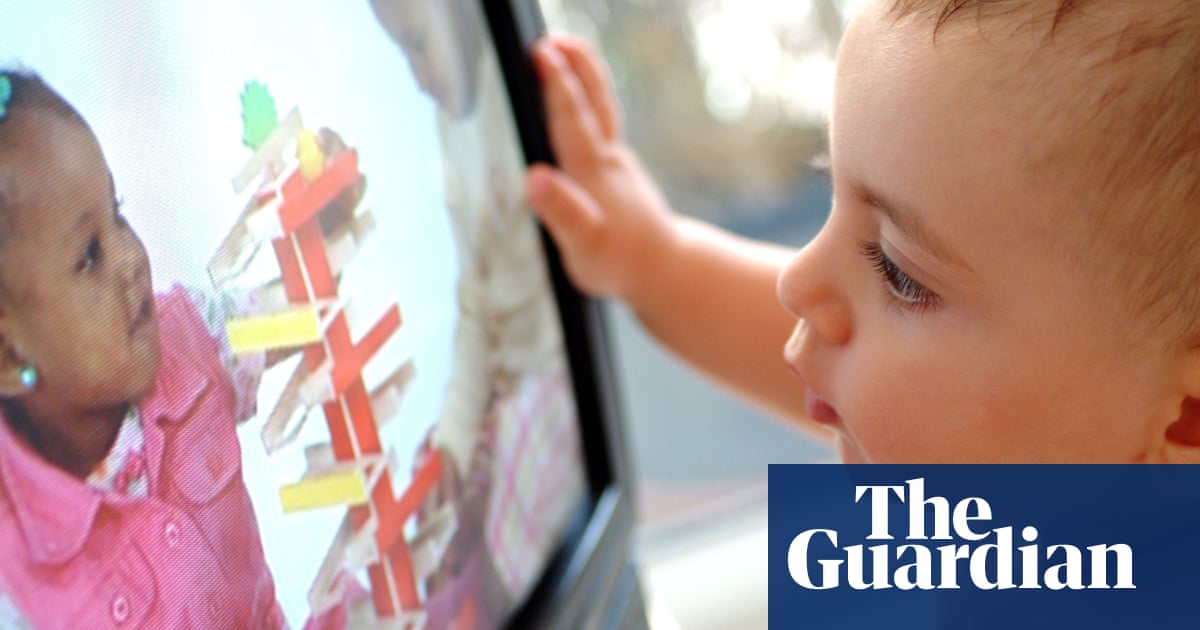 Who Warnings Over Children S Screen Time Disputed By Uk Experts