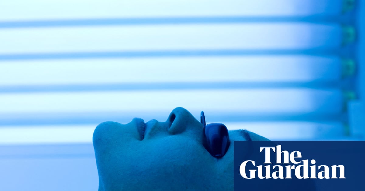 Social Media's Role in Normalizing Dangerous Sun Exposure