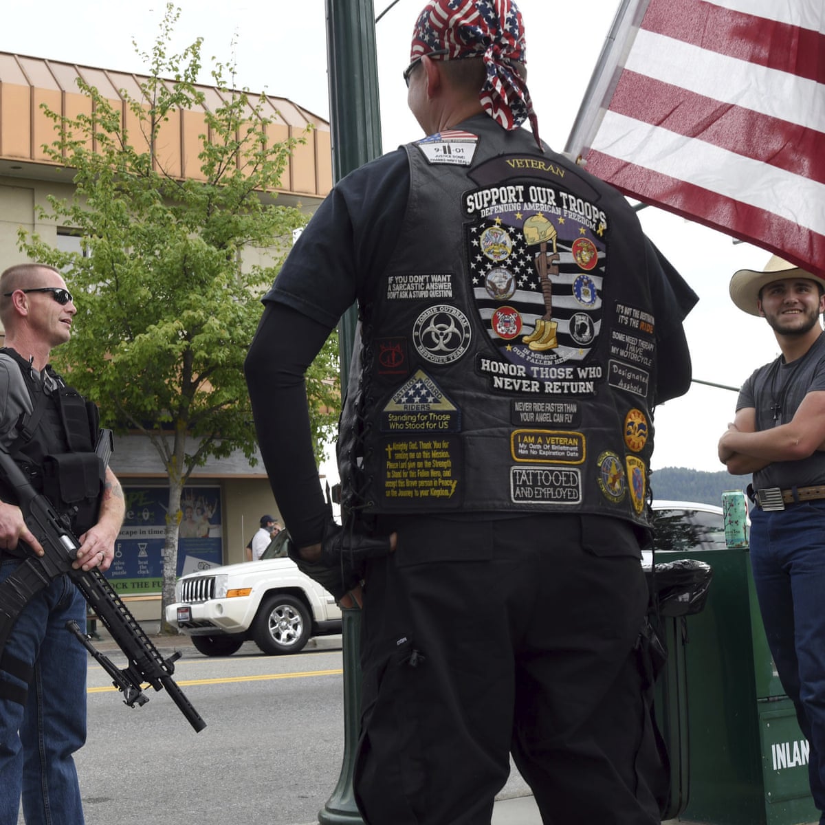 Rightwing Vigilantes On Armed Patrol After Fake Rumours Of Antifa Threat Us News The Guardian