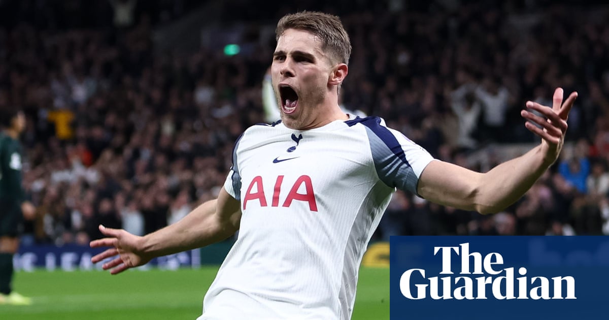 Van de Ven brushes off Frank snub and reflects on his Spurs wondergoal