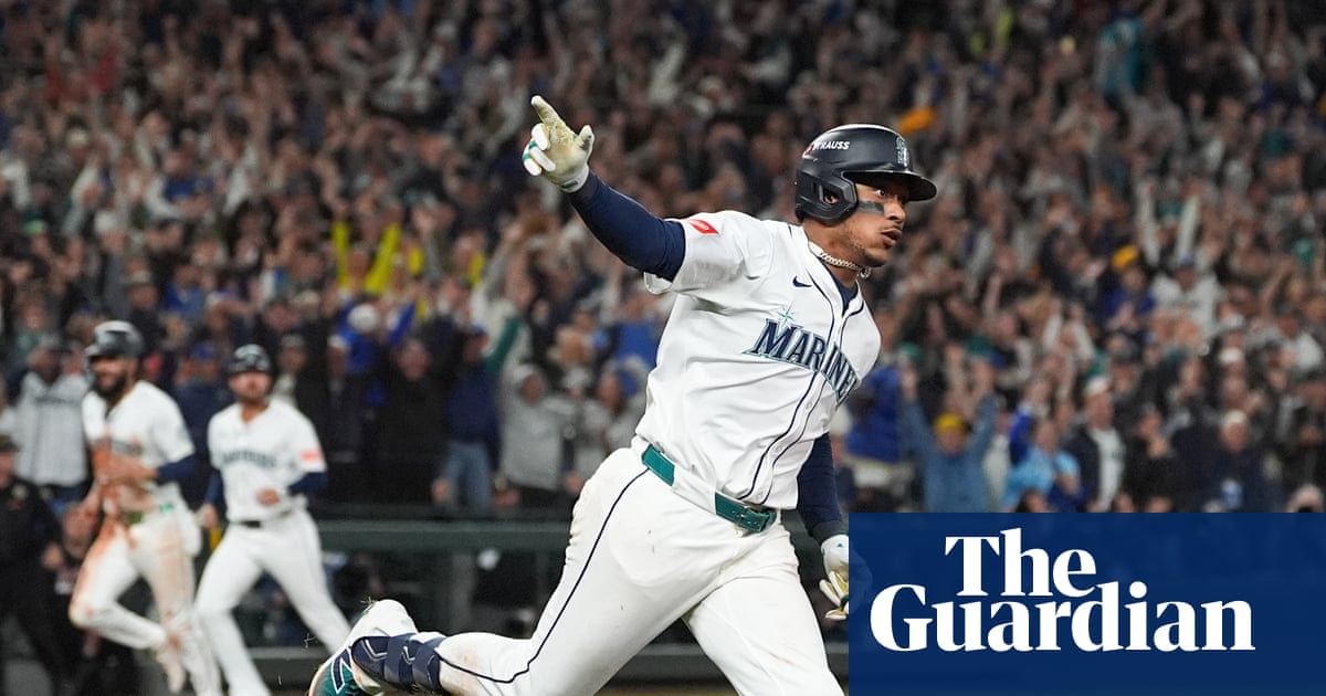 Mariners pip Tigers in record 15-inning epic to reach first ALCS in 24 years