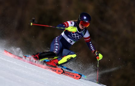Mikaela Shiffrin on her way to victory in Wednesday’s slalom.