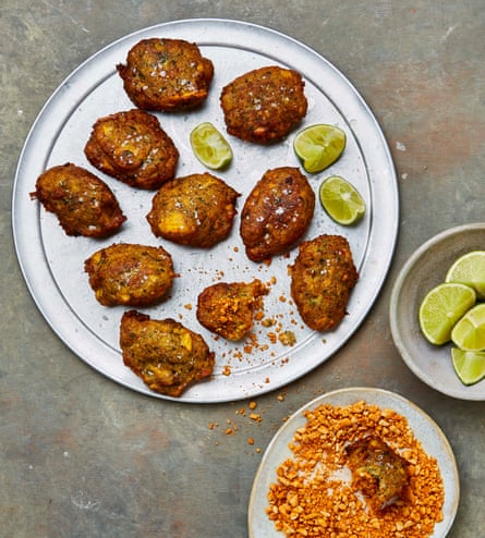 Yotam Ottolenghi’s kaaklo, courtesy of one Gilbert Johnson: these plantain fritters are one of Ghana’s favourite street foods.