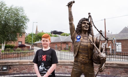 The Bon Scott statue, with one of the band’s younger fans.