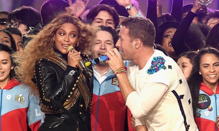 Beyoncé and Coldplay’s Chris Martin at the 2016 Super Bowl show.