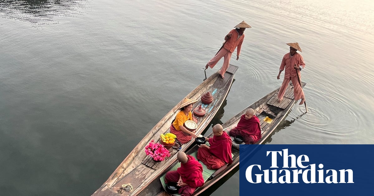 The skill of the fishers with their foot-controlled oars was miraculous': Alahattin Kanlioglu's best phone picture