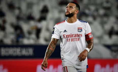 Memphis Depay was left out of the starting XI for Lyon’s trip to Lorient this weekend.