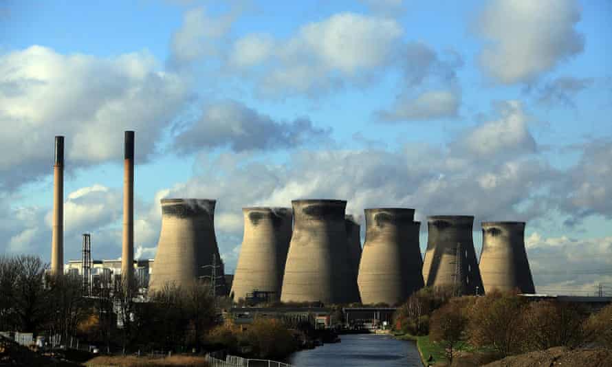 The coal-fuelled Ferrybridge power station in West Yorkshire.