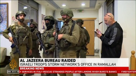 Al Jazeera broadcasts Israeli closure of West Bank bureau live on air – video