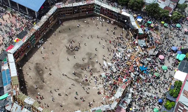 The bullring in Espinal, Tolima, after the collapse