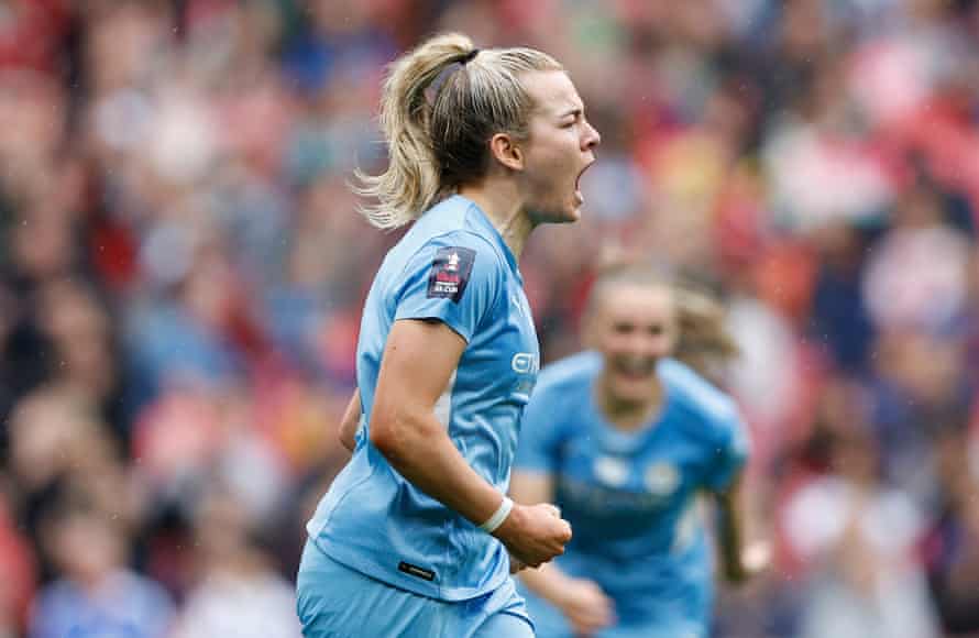 Lauren Hemp celebrates after putting Manchester City level.