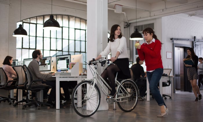 The Intern Has Been Panned By Film Critics Why Am I Not Surprised The Intern The Guardian