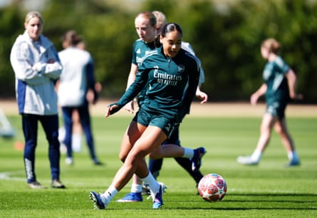Olivia Smith at Arsenal training