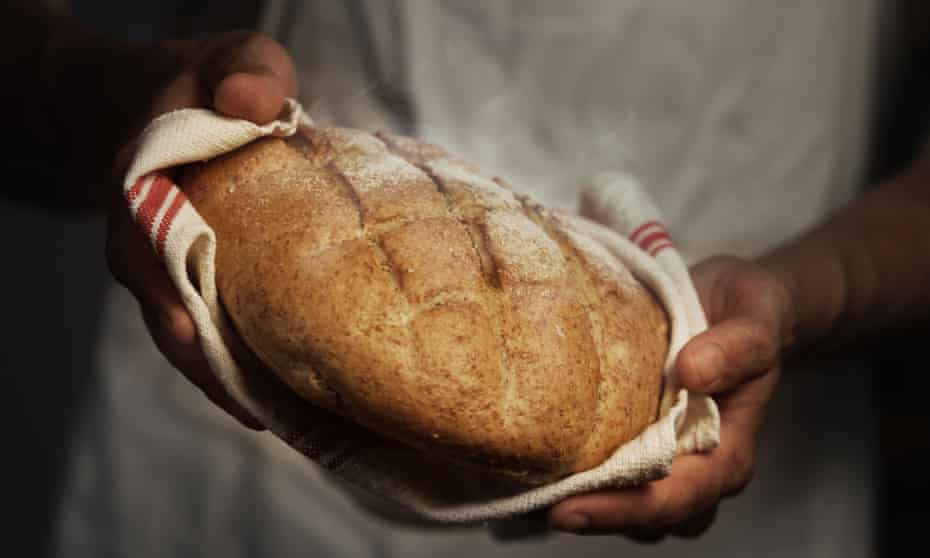 The Artisan Baking Community scheme offers break-making sessions. 