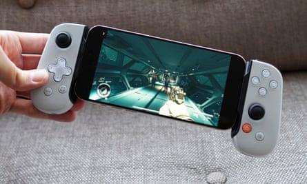 Backbone's Android Controller With USB-C Will Work on iPhone 15, Too