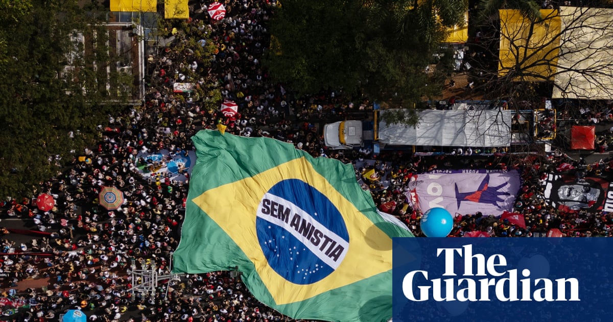Brazilians protest in their thousands against granting Bolsonaro amnesty