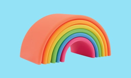 Plastic-free rainbow toy