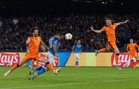 Napoli 2-0 Rangers.