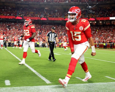 Patrick Mahomes celebrates a Chiefs touchdown on Monday night