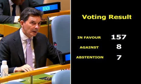 Australia splits with US to back UN resolution demanding end to