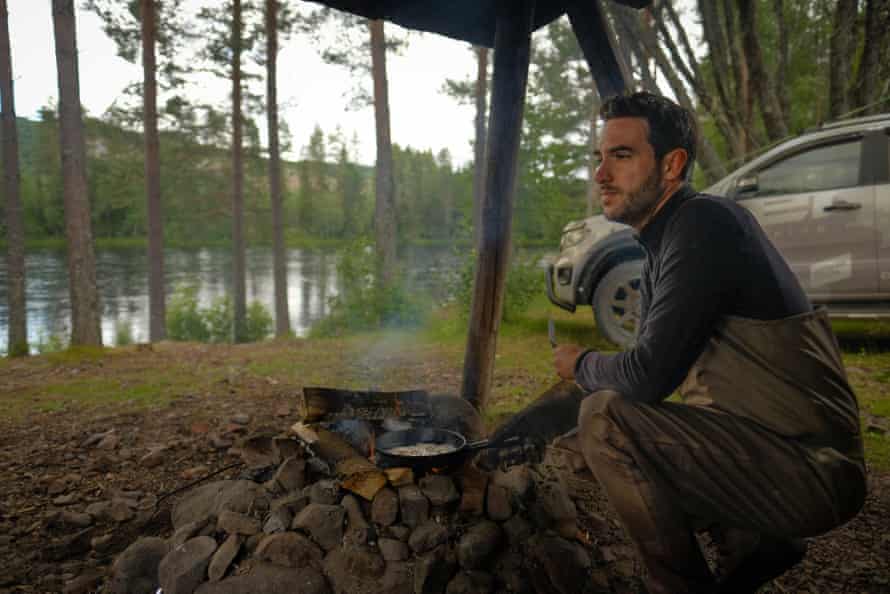 Aug 02, 2021 Alvdalen, Sweden: We break for lunch at a small shelter.