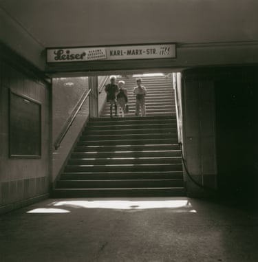 Elsa Thiemann, Berlin, Children at the Subway Entrance in Neukölln, 1950s