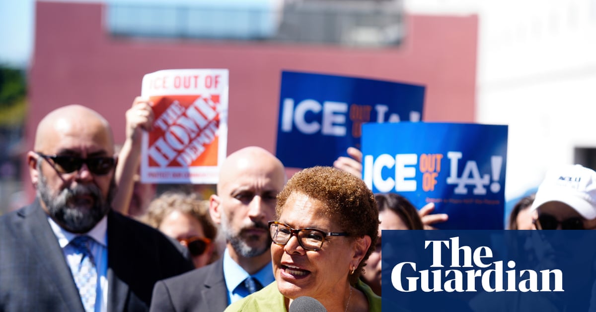 US supreme court ‘effectively legalized racial profiling’, immigration experts warn