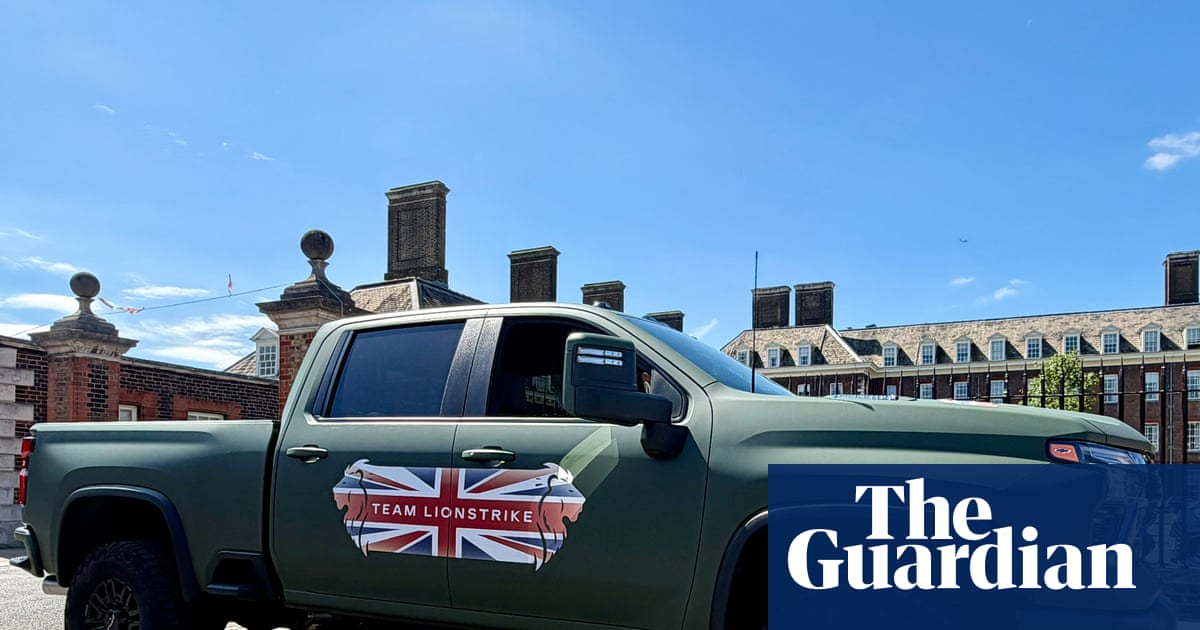 JLR dan General Motors mengincar kontrak £900m untuk membangun truk militer baru