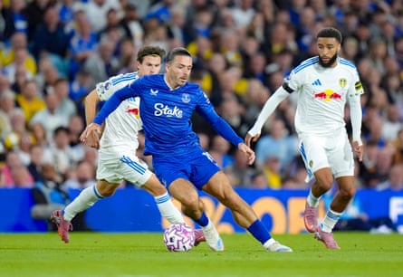 Jack Grealish playing on his Everton debut