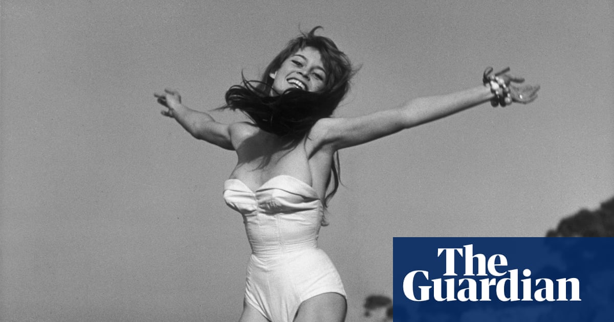 Youth: Magnum print sale including Brigitte Bardot and James Dean in pictures