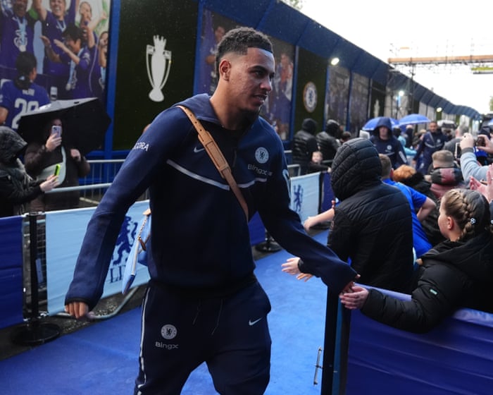 Chelsea v Tottenham: Premier League – live