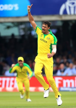 Mitchell Starc celebrates