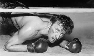 Kirk Douglas as Midge Kelly in Champion, 1949.