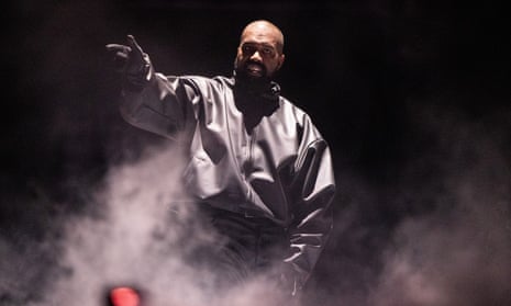 does kanye smoke cigarettes What Famous Rappers in Real Life Kanye - Album by zivo