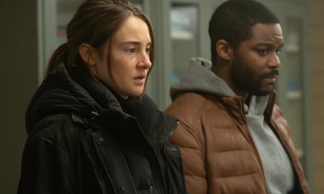 Shailene Woodley (left) and Jovan Adepo in To Catch a Killer.