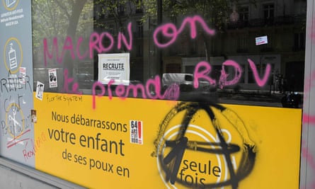 2 May: The window of a headlice removal clinic is daubed with graffiti that says “Macron, we are making an appointment for you”.