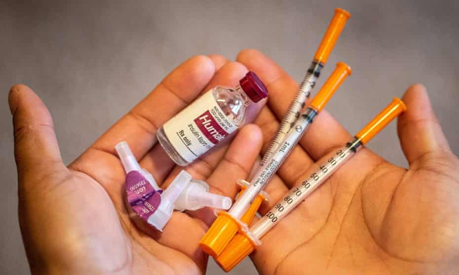 An insulin kit. 